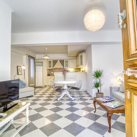 Stylish, Cozy 2-Bdr Flat In Andros Town By Explore Andros Exteriör bild