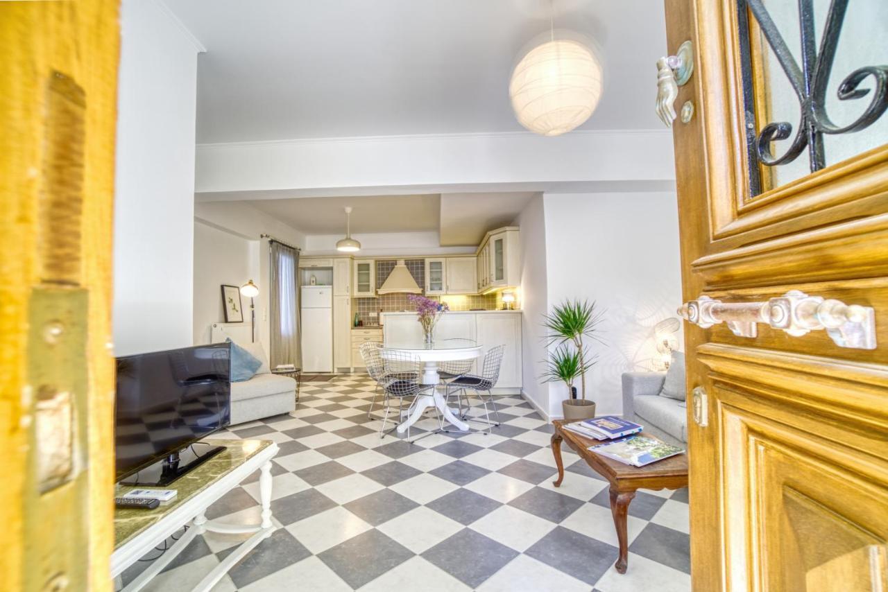 Stylish, Cozy 2-Bdr Flat In Andros Town By Explore Andros Exteriör bild