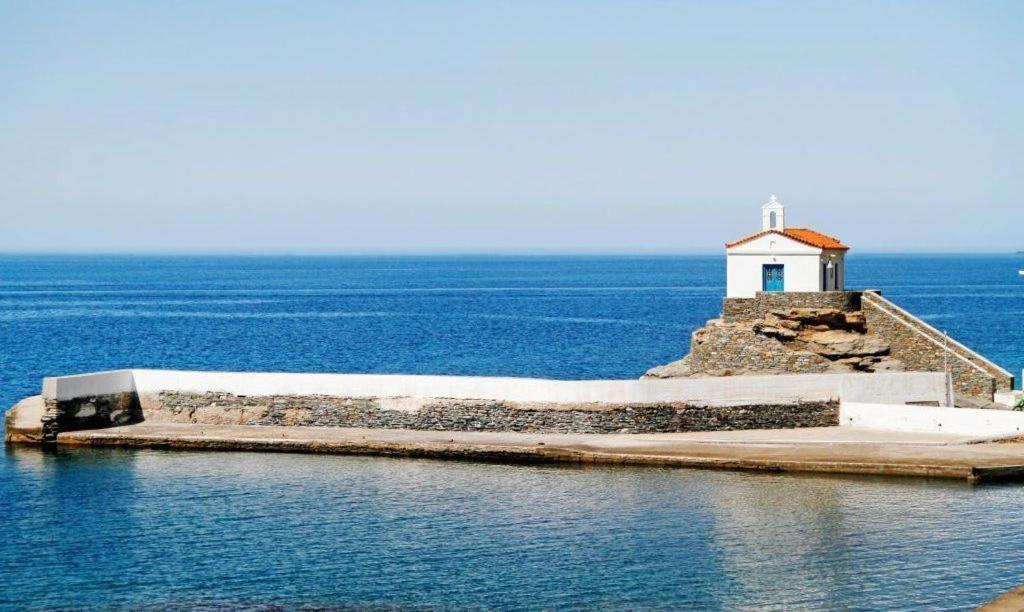Stylish, Cozy 2-Bdr Flat In Andros Town By Explore Andros Exteriör bild