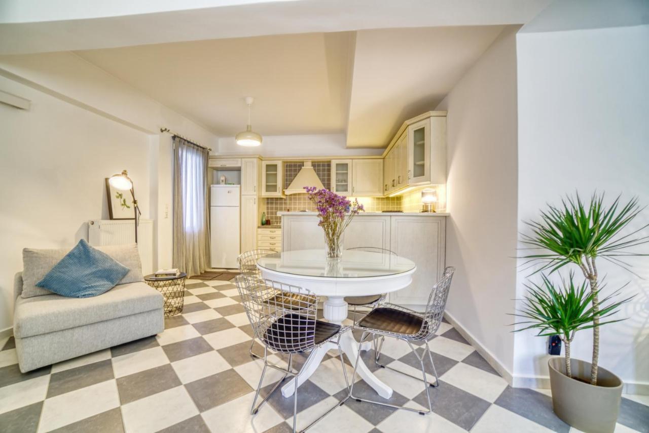 Stylish, Cozy 2-Bdr Flat In Andros Town By Explore Andros Exteriör bild